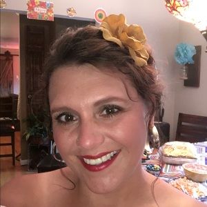 Meet your Posher, Toni